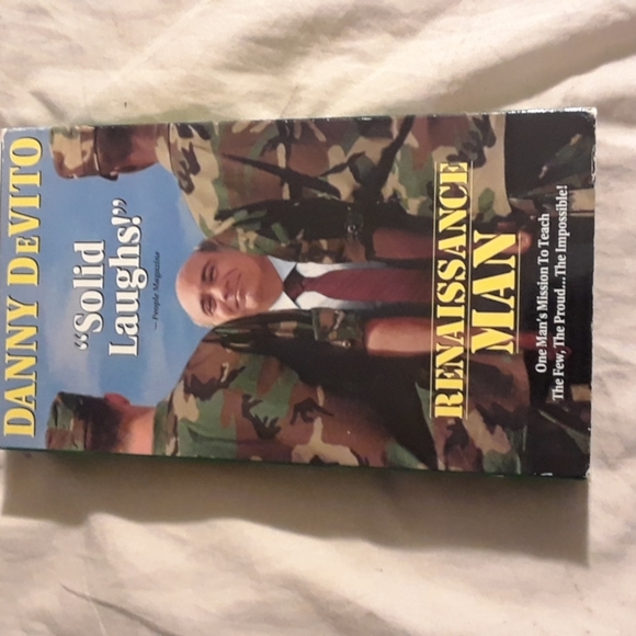 Renaissance Man touchstone home video VHS video tape - Picture 5 of 5